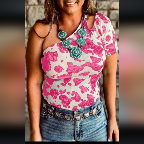 ♥️New pink cow print top - Picture 5 of 8